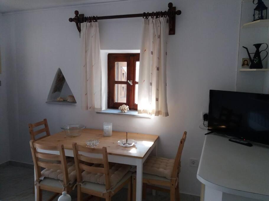 Grandpa Simos' Traditional Guest House Agios Romanos Екстериор снимка