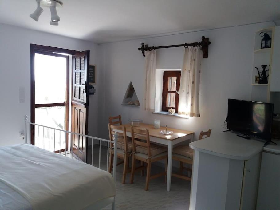 Grandpa Simos' Traditional Guest House Agios Romanos Екстериор снимка